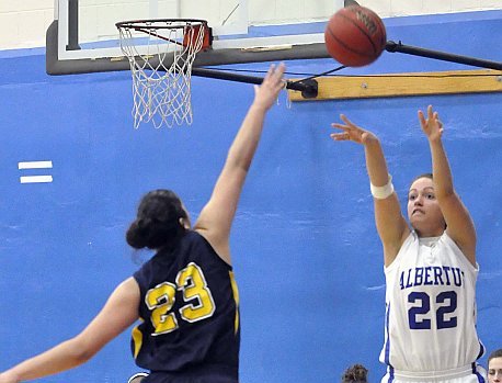 Lady Falcons Win Sixth Straight 62-59