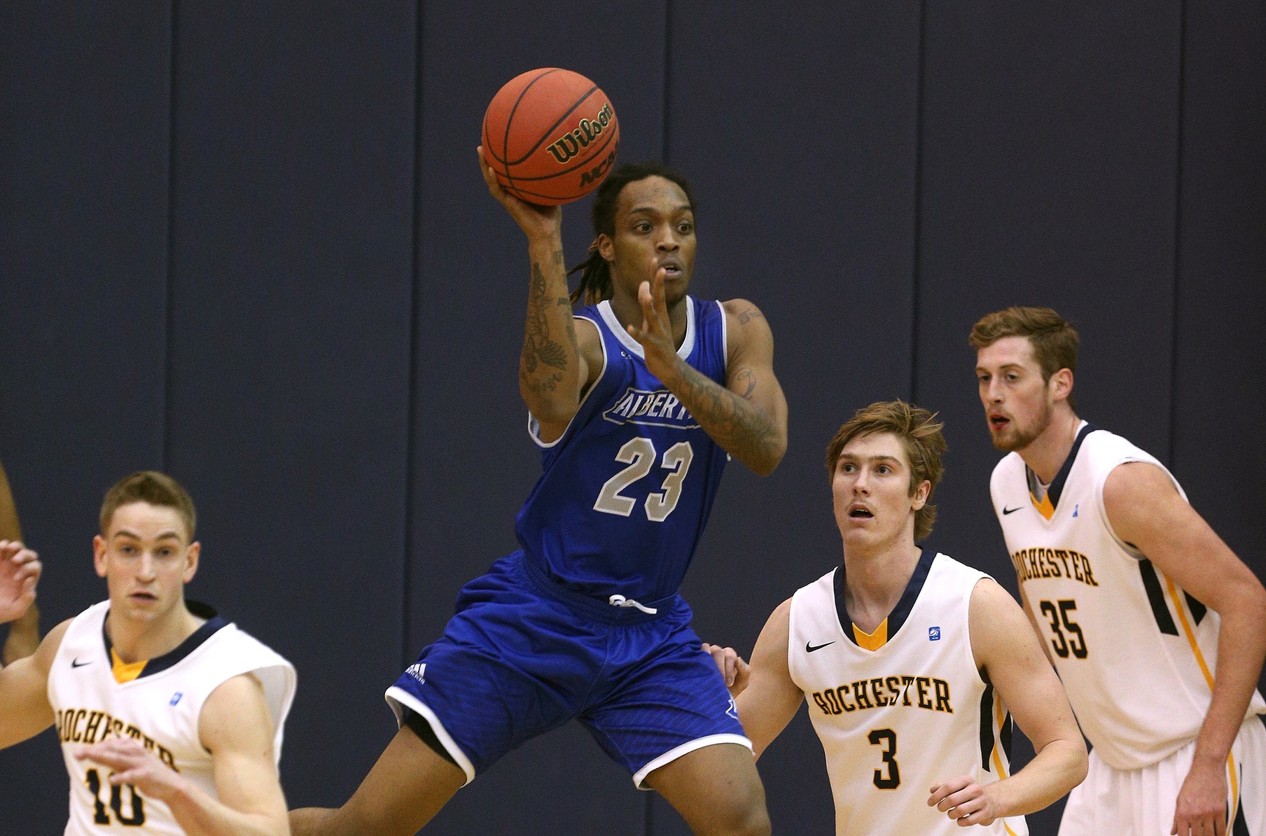 Men&rsquo;s Basketball Falls to Rochester (N.Y.) in NCAA Opening Round