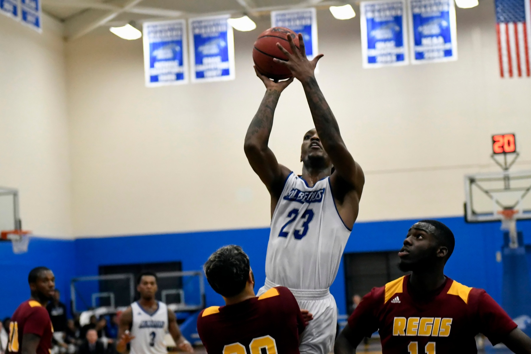 Photo by: Ron Waite/Photosportacular