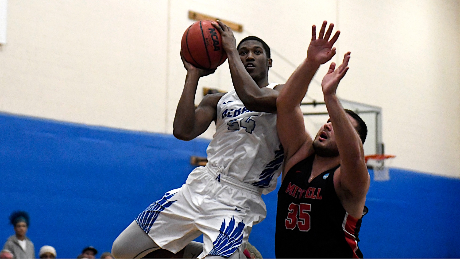 Photo by: Ron Waite/Photosportacular