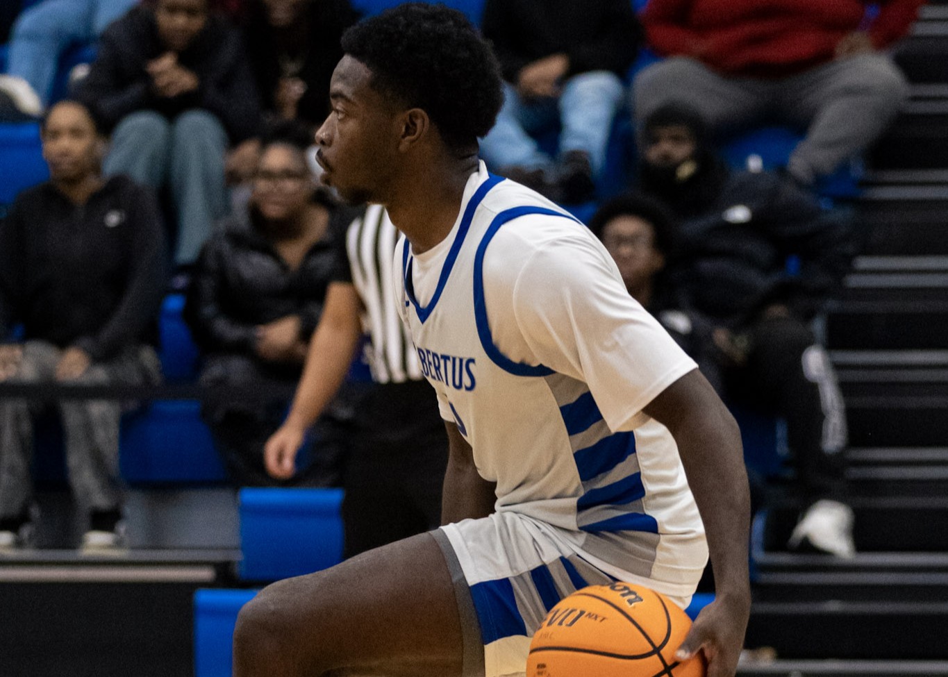 Ford, Jr. Leads The Way With 23 Points As Men's Basketball Beats Regis In GNAC Opener