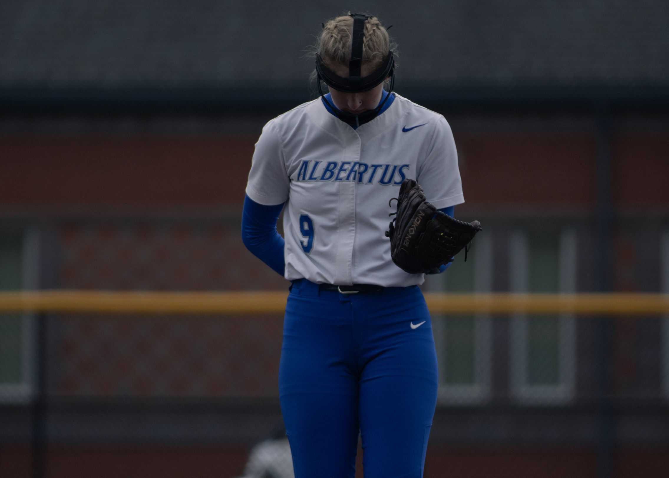 Jabs Reaches 200 Career Strikeouts, But Softball Swept By JWU