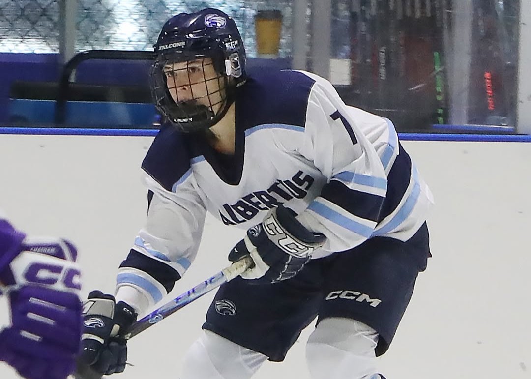 Martin's OT Heroics Keep Women's Ice Hockey Unbeaten In Win Over Nichols
