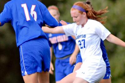 Women's Soccer Falls at Norwich 5-1