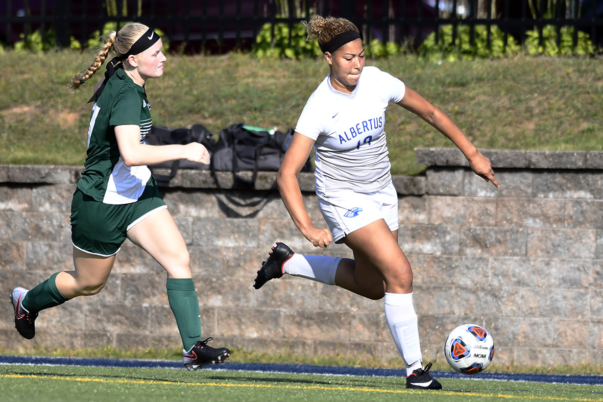 Women&rsquo;s Soccer Ends in a 2-2 Tie Versus Rivier
