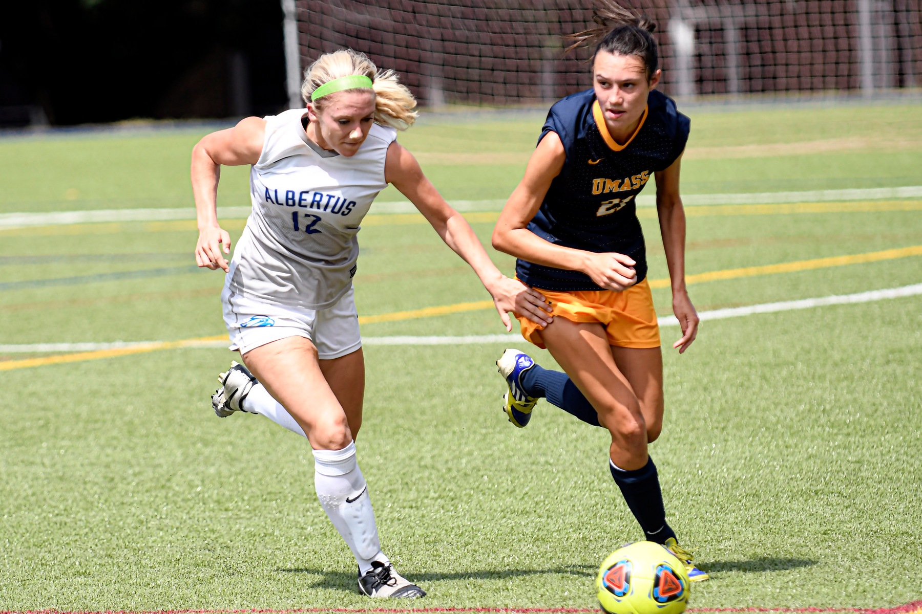 Women's Soccer Edged by Regis, 4-1