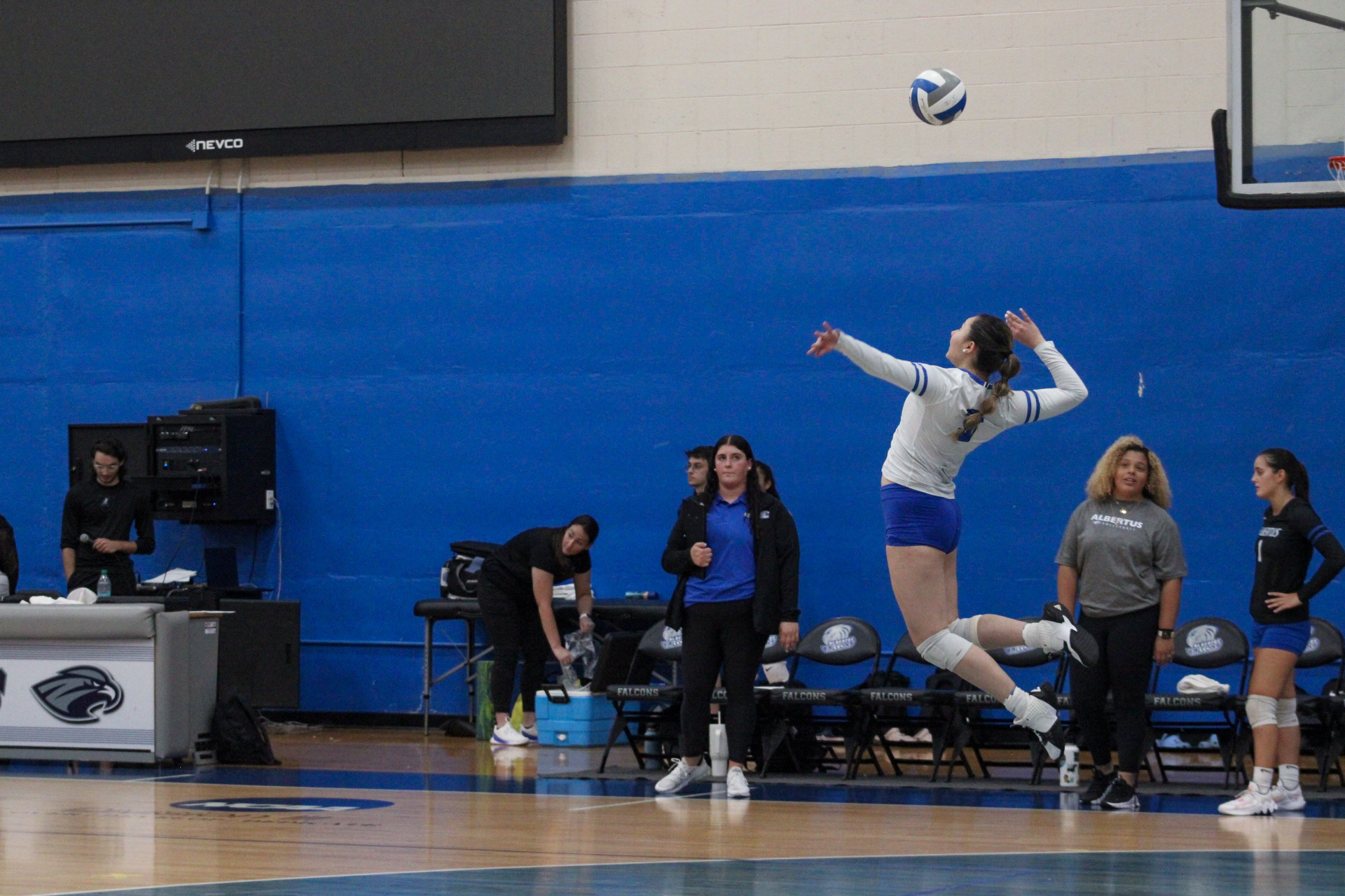 Volleyball Has 23 Aces In Sweep Of Lyndon